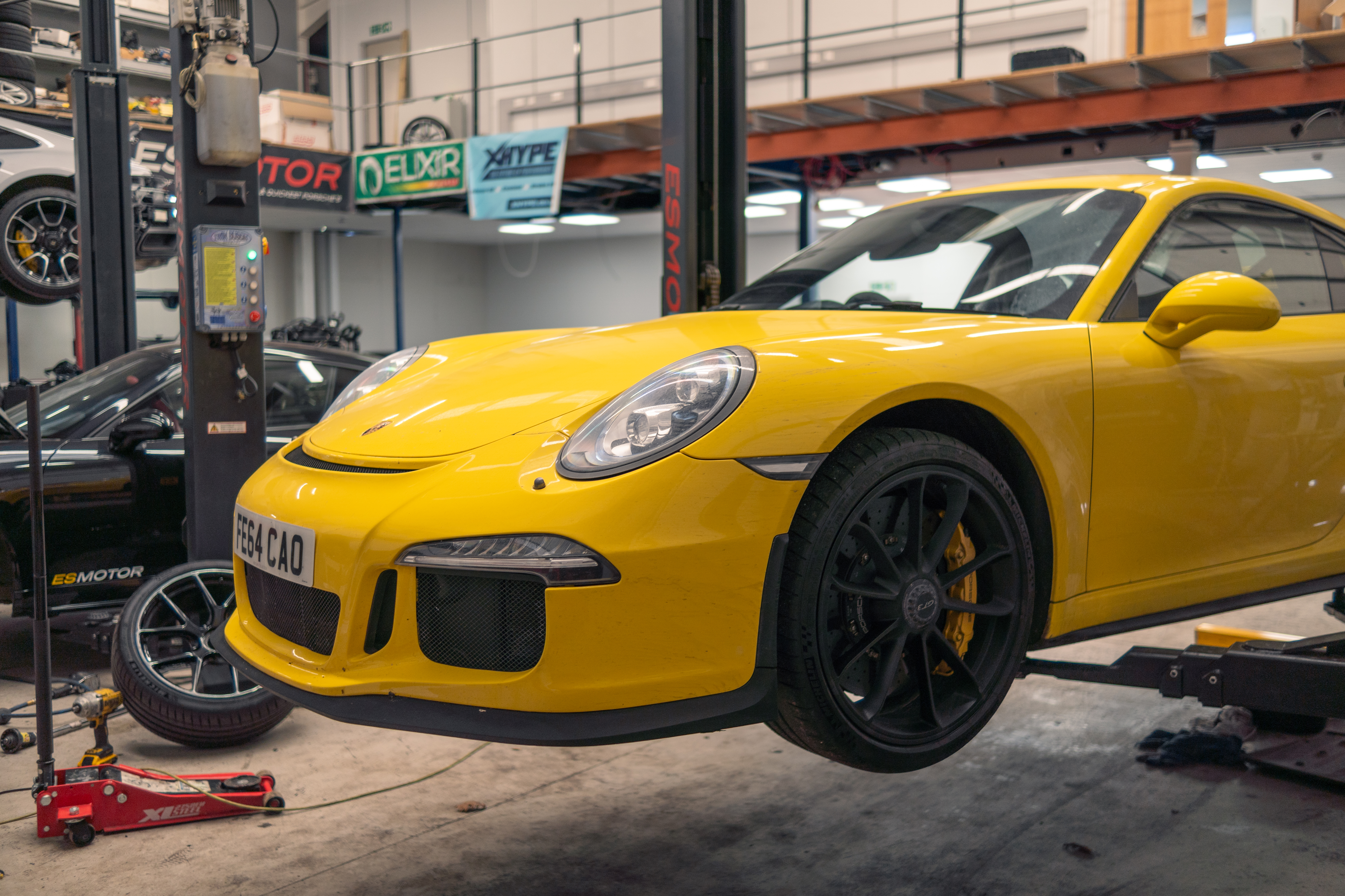 ES Motors Chassis Reinforcement on Porsche 911