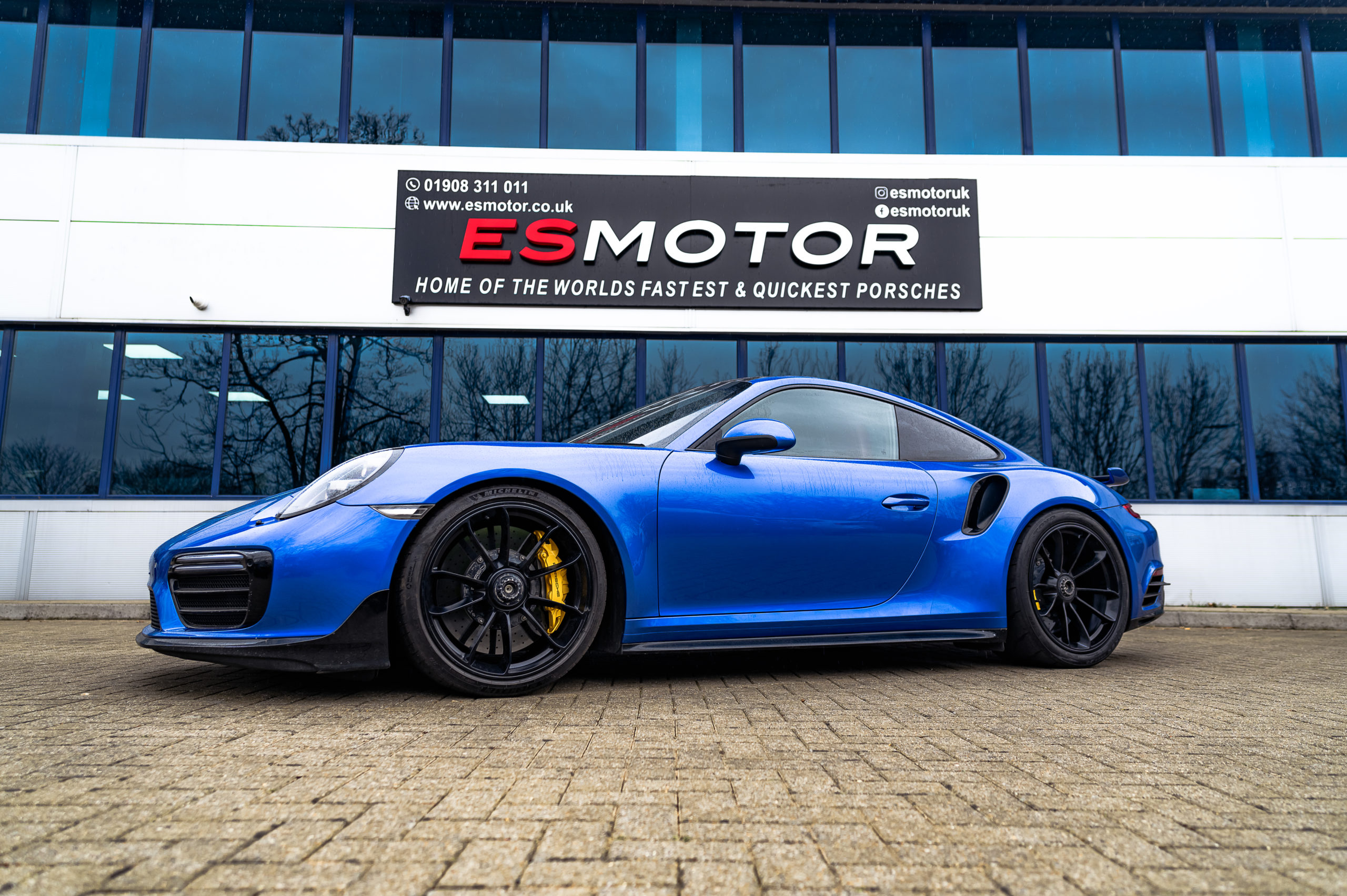 Reinforced drivetrain components for high-power Porsche
