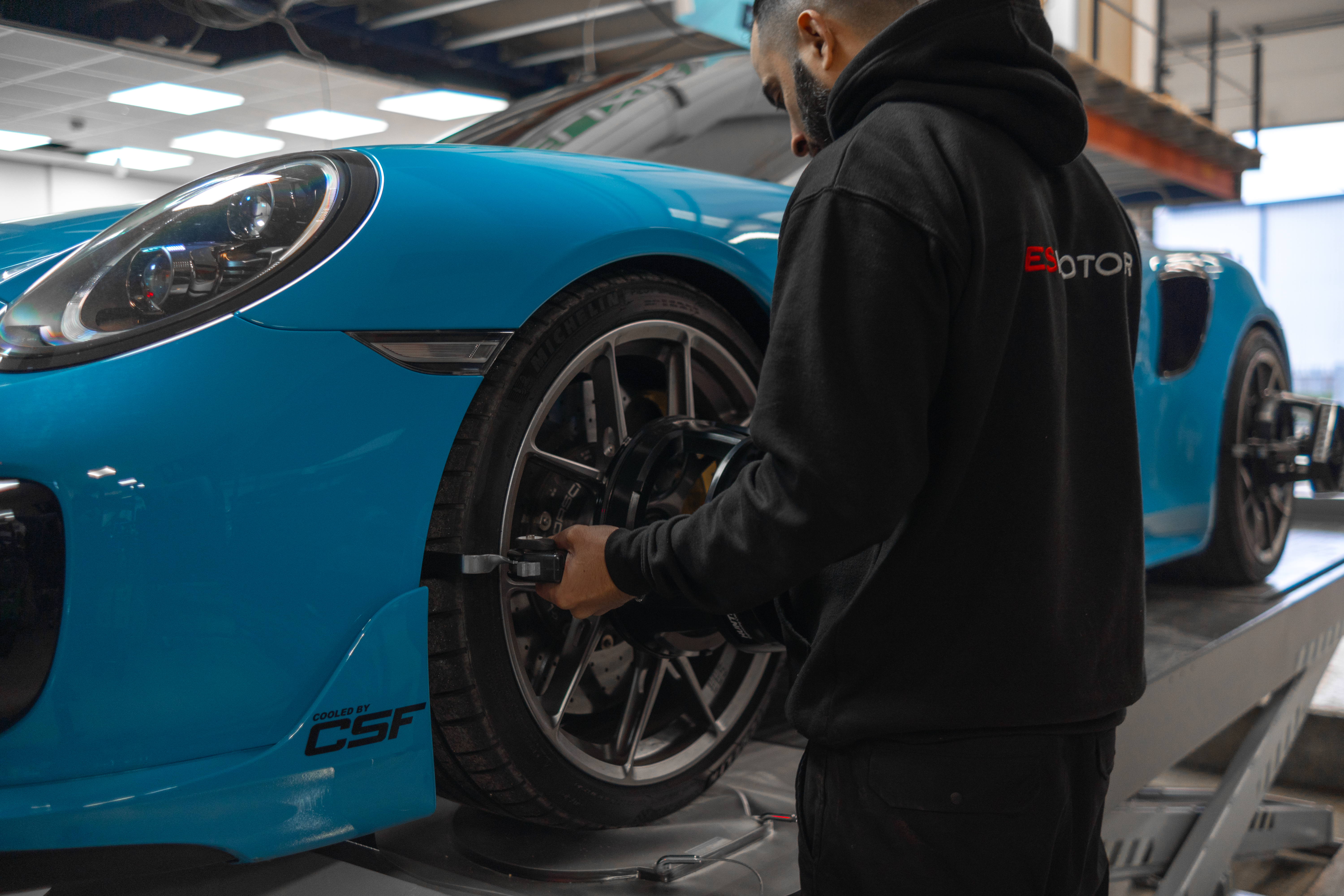 ES Motors engine oil and fluid management for turbo Porsche