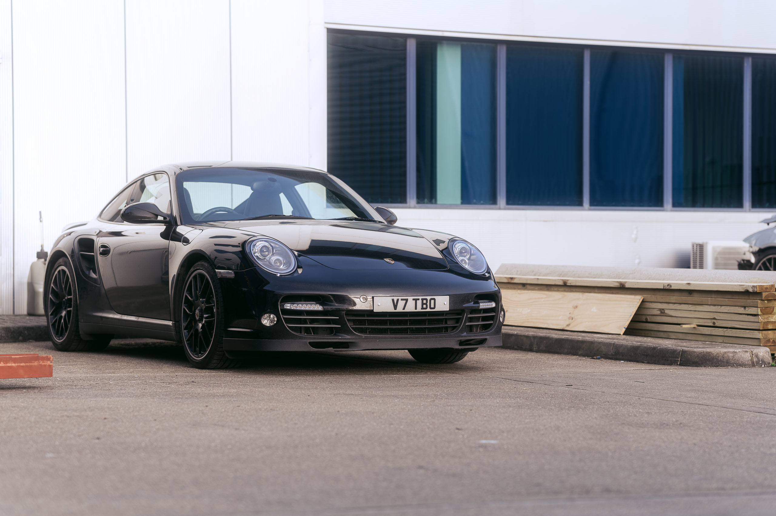 Turbo Porsche under heavy acceleration