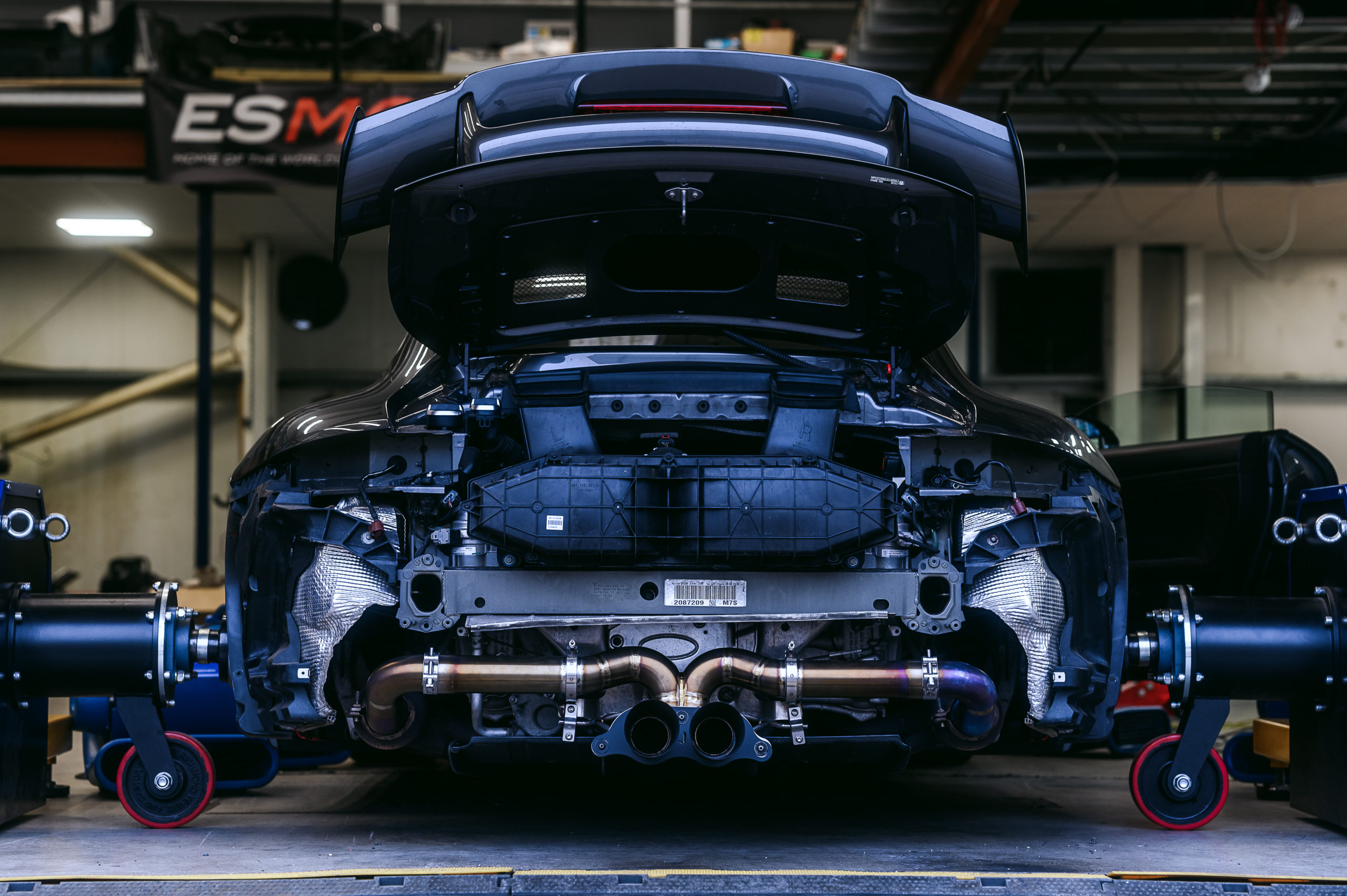 Porsche engine internals forged pistons and connecting rods