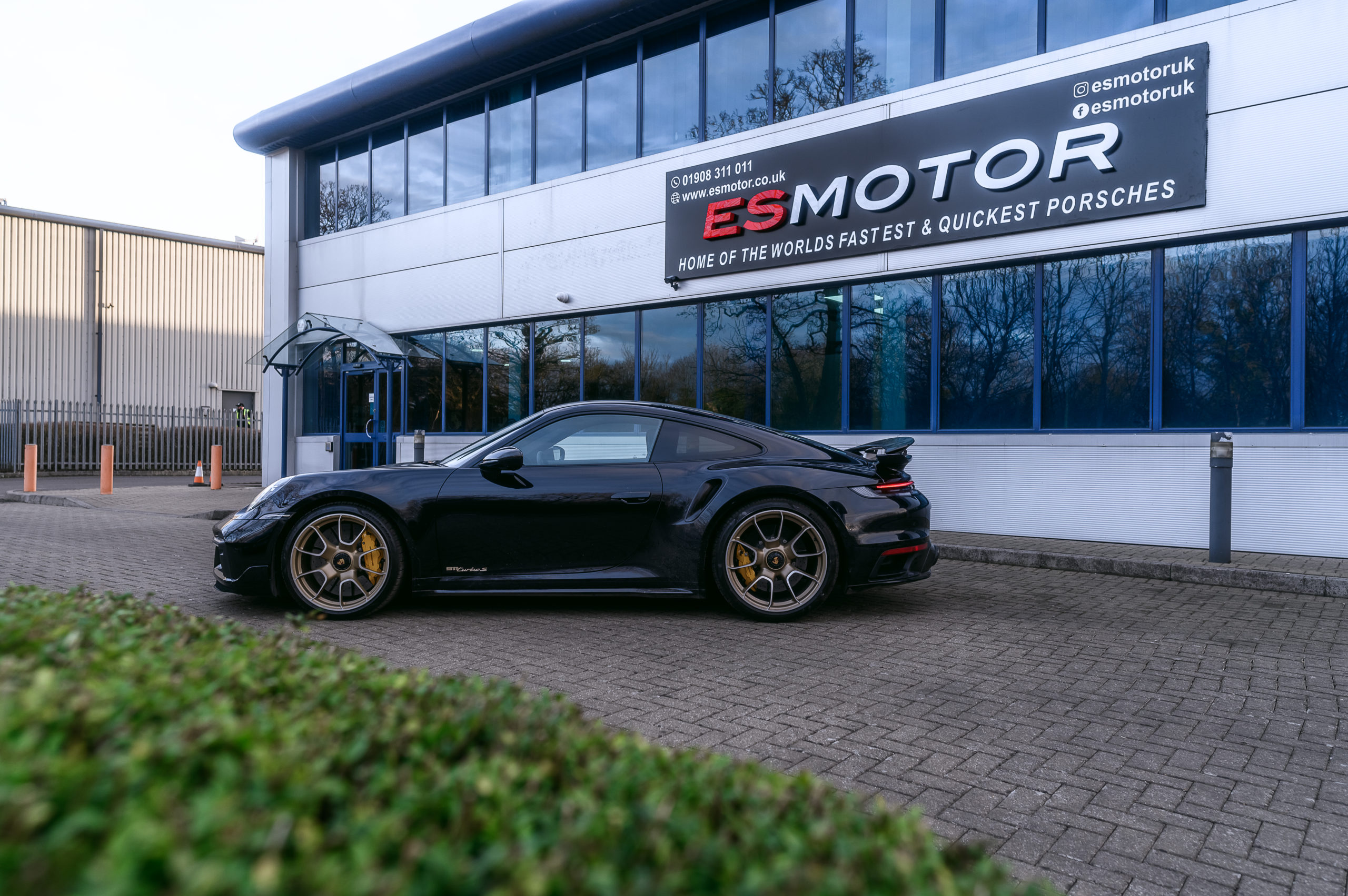 Off the shelf ECU tune versus custom remap for Porsche