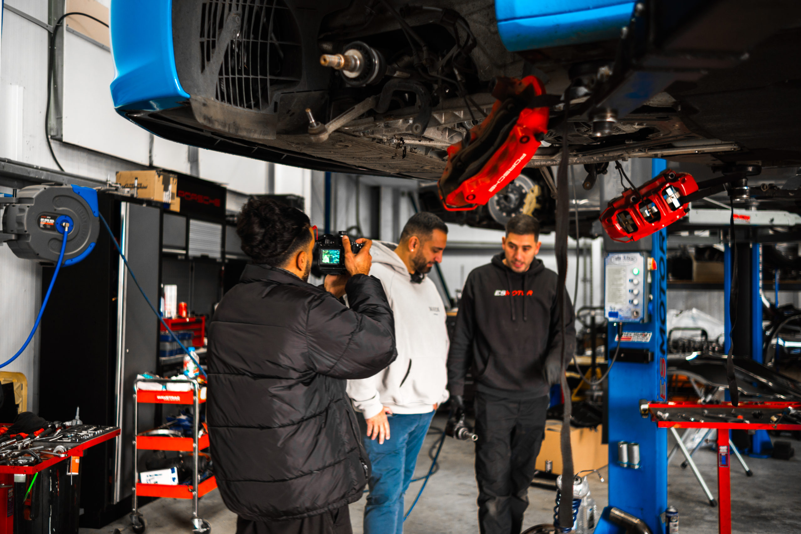 Engine protection data monitoring oil temperature boost pressure Porsche track