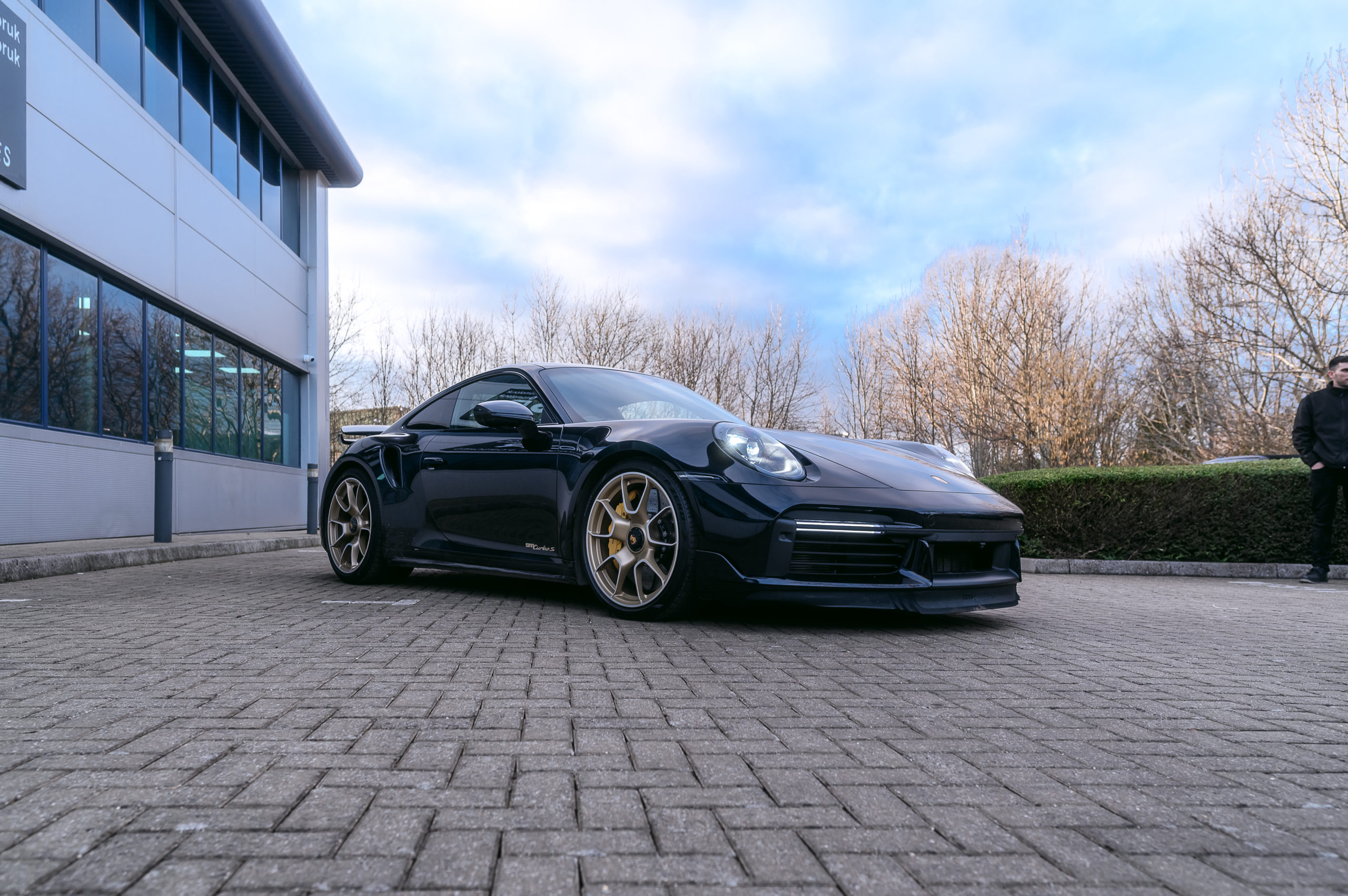 Fire risk factors on high power modified turbo Porsche track car