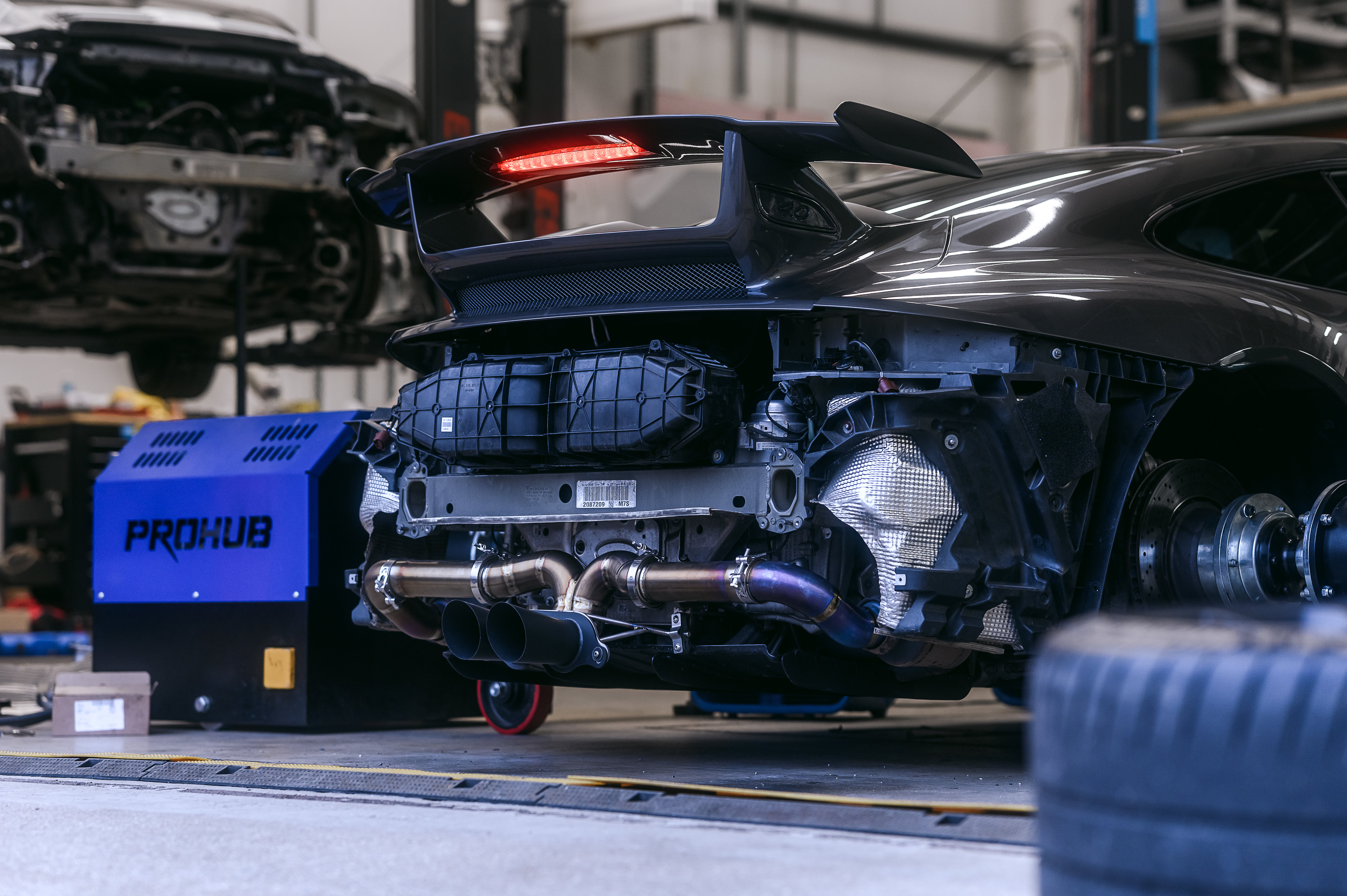 Upgraded water pump for high power Porsche cooling system flow rate